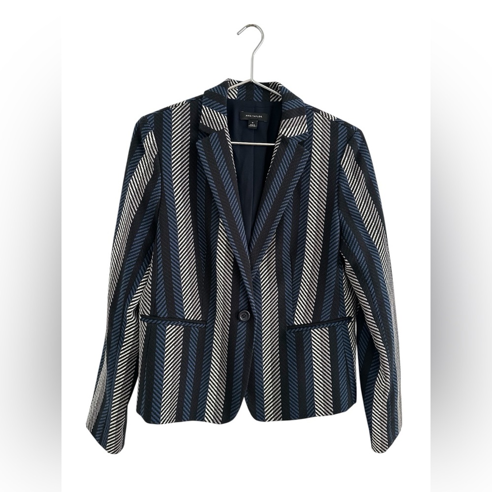 Ann Taylor Newbury Striped Single button Lined Blazer. SZ 10 NWOT